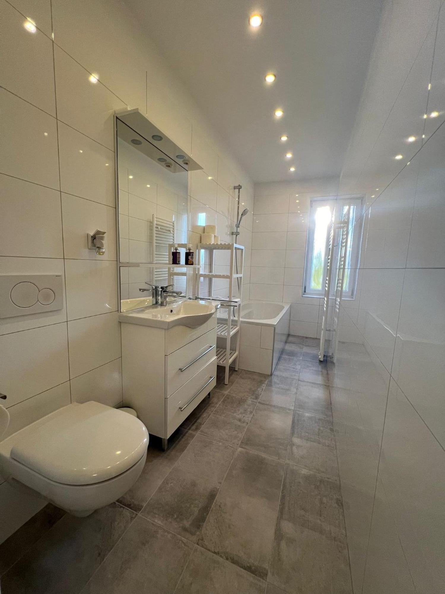 Premium Apartment Bochum Near Duesseldorf Airport Esterno foto
